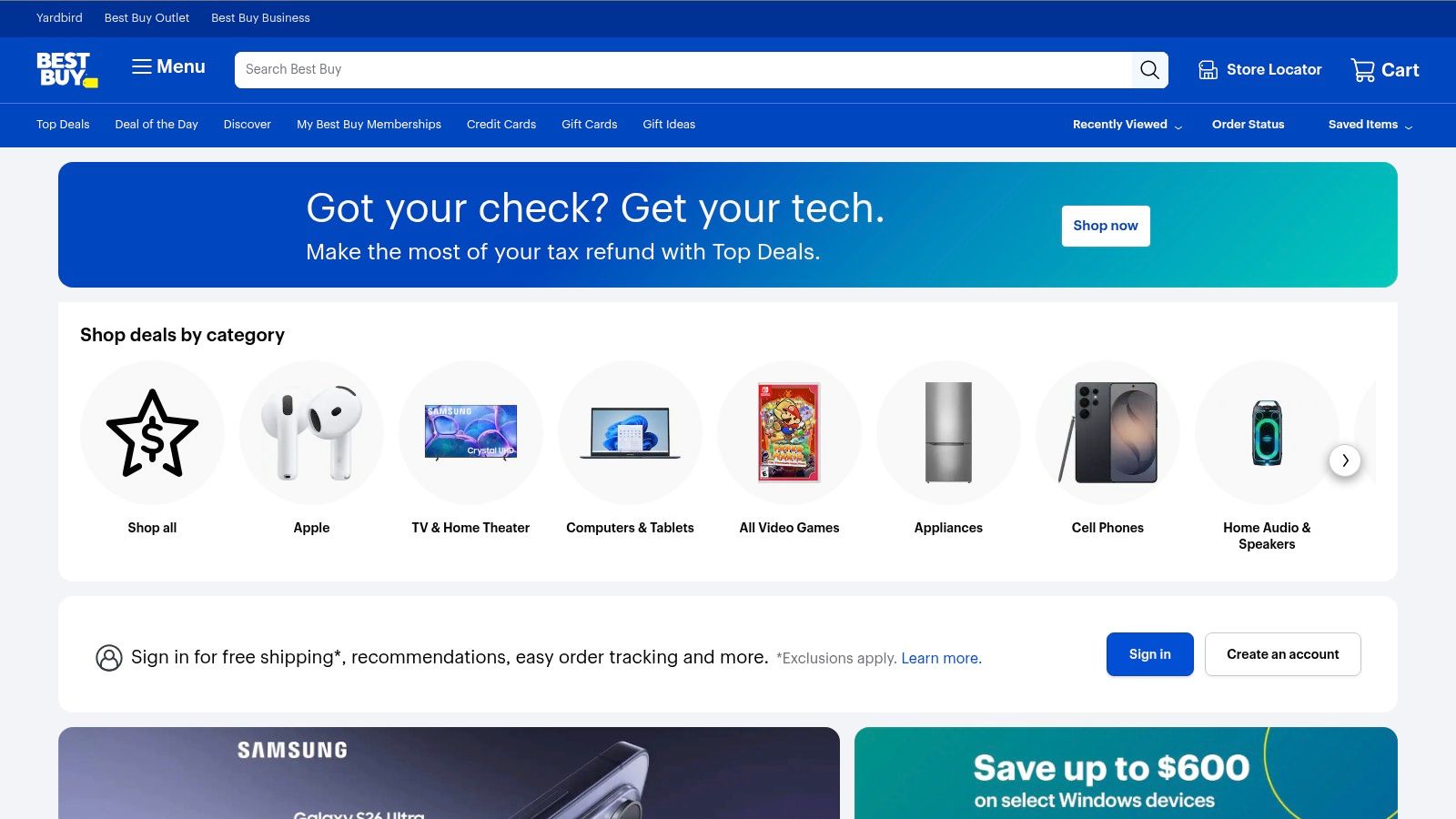 Best Buy homepage featuring membership offers and product categories.